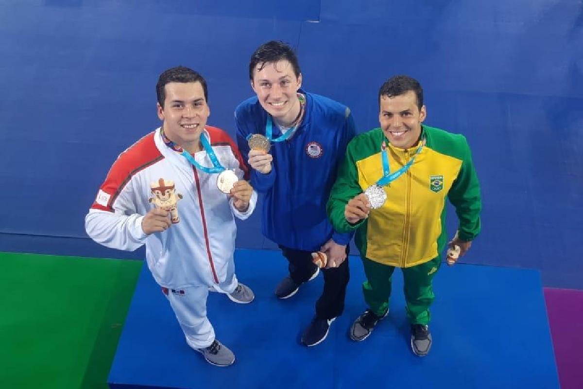 Nadador Vargas logra bronce en 800 libres